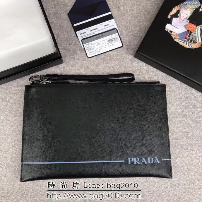 PRADA普拉達 專櫃最新款 限量版 十字紋牛皮 男士手包 2NG005 DD1726
